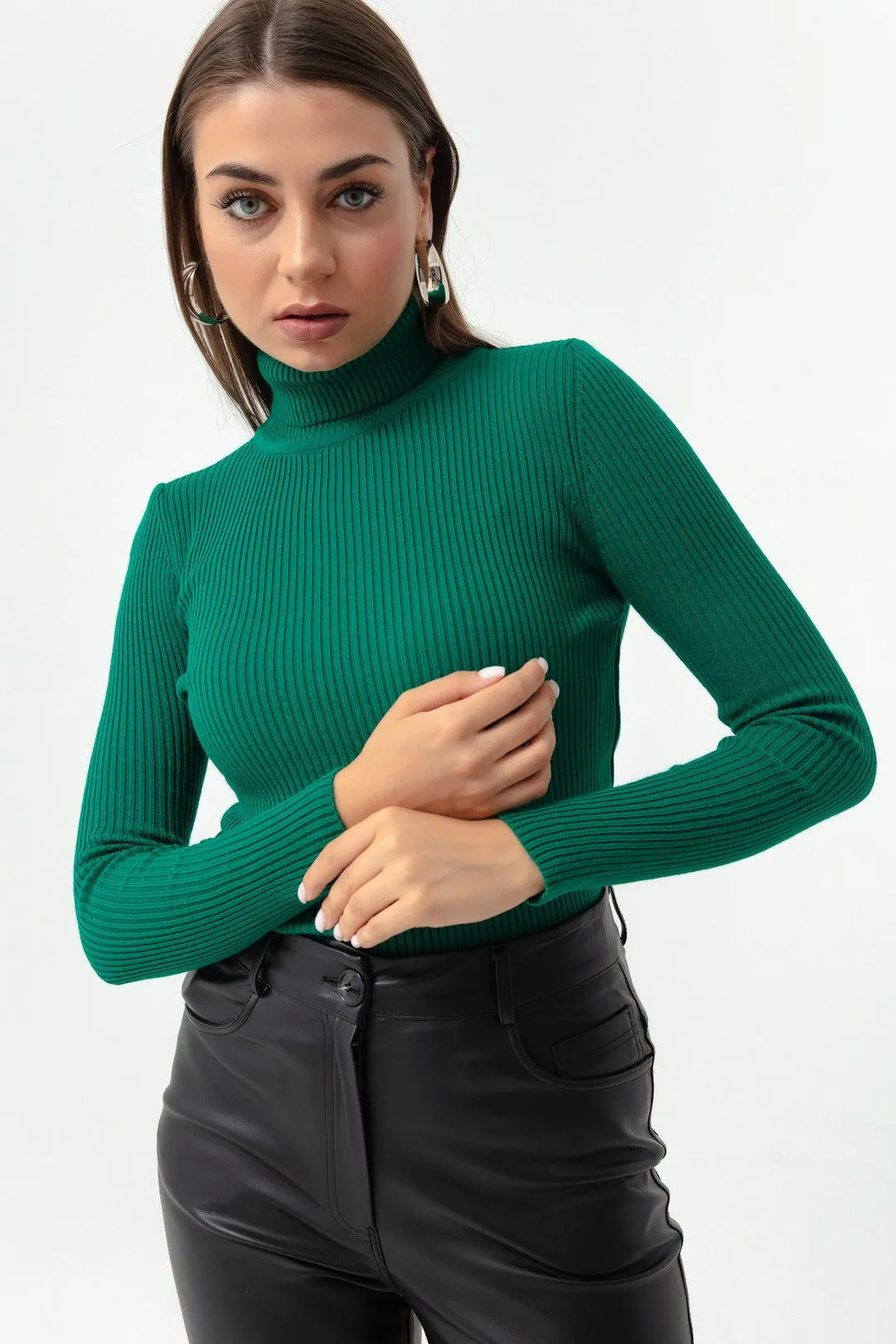 Female Fisherman Collar Knitwear Sweater