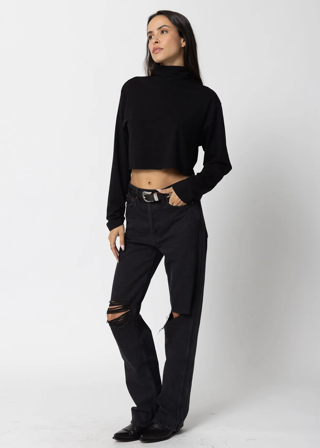 THE MOCK NECK CROP LONG SLEEVE