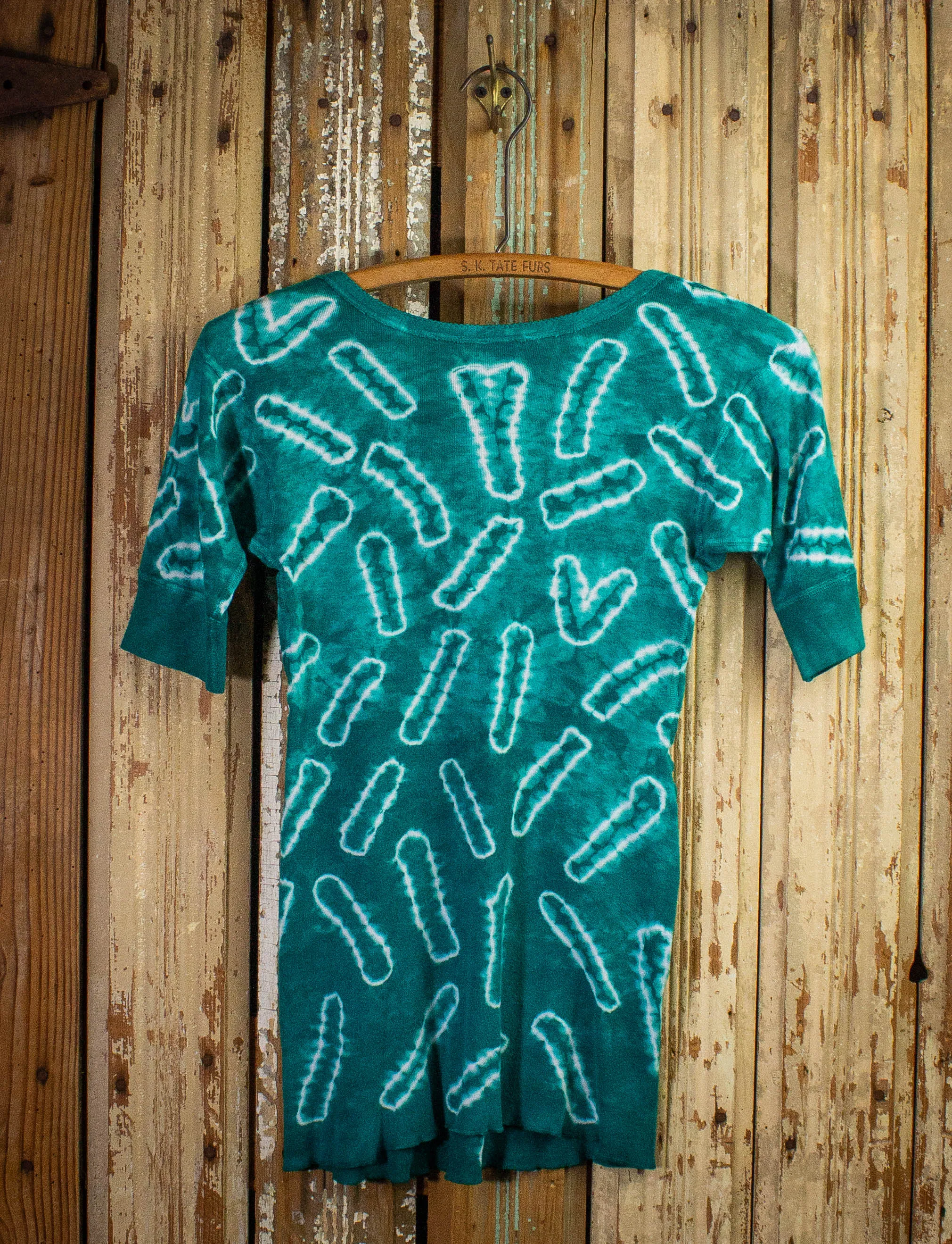 Vintage 1960s Mihitabel Teal and White Tie Dye Henley T-Shirt - XS Size